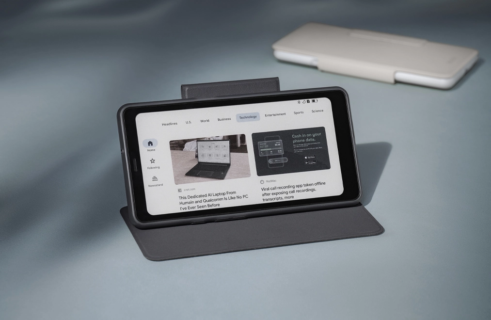 Czarne etui magnetyczne 2 w 1 Onyx Boox Palma 2 Pro